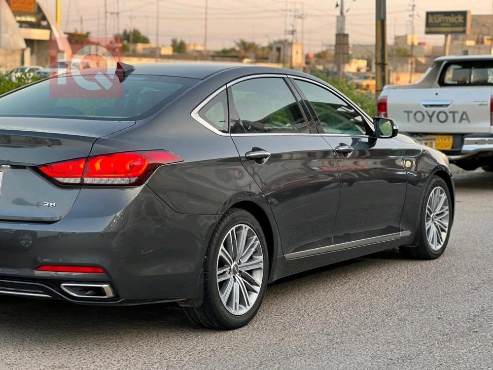 جنسس G80